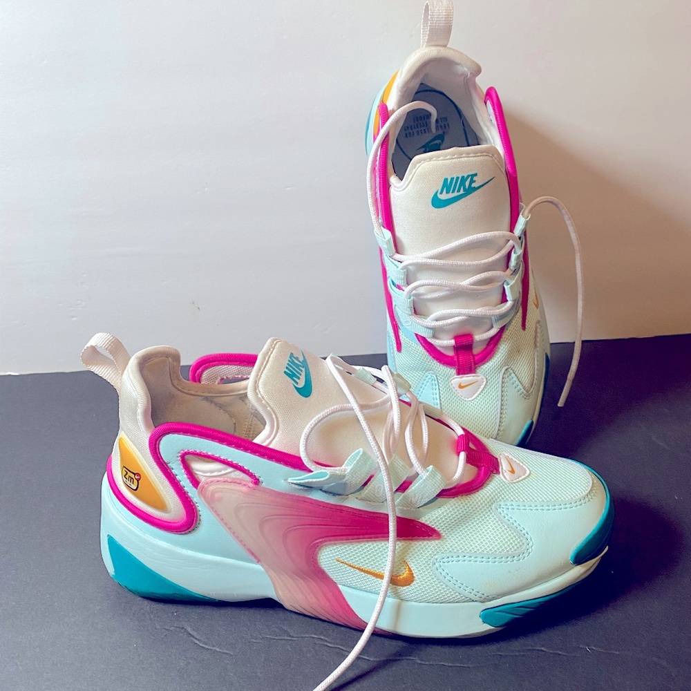 Women Nike zoom 2k sneakers